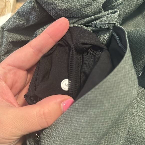 Lululemon Men's Green Water Resistant Performance Halp Zip Jacket Size Medium - Picture 7 of 7